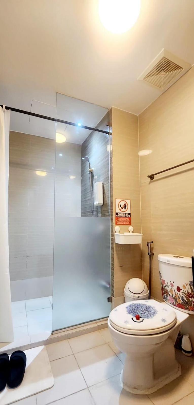 Spacious Cozy Suite At The Venice Mall With Free Parking And Washing Machine (Adults Only) Taguig Eksteriør bilde
